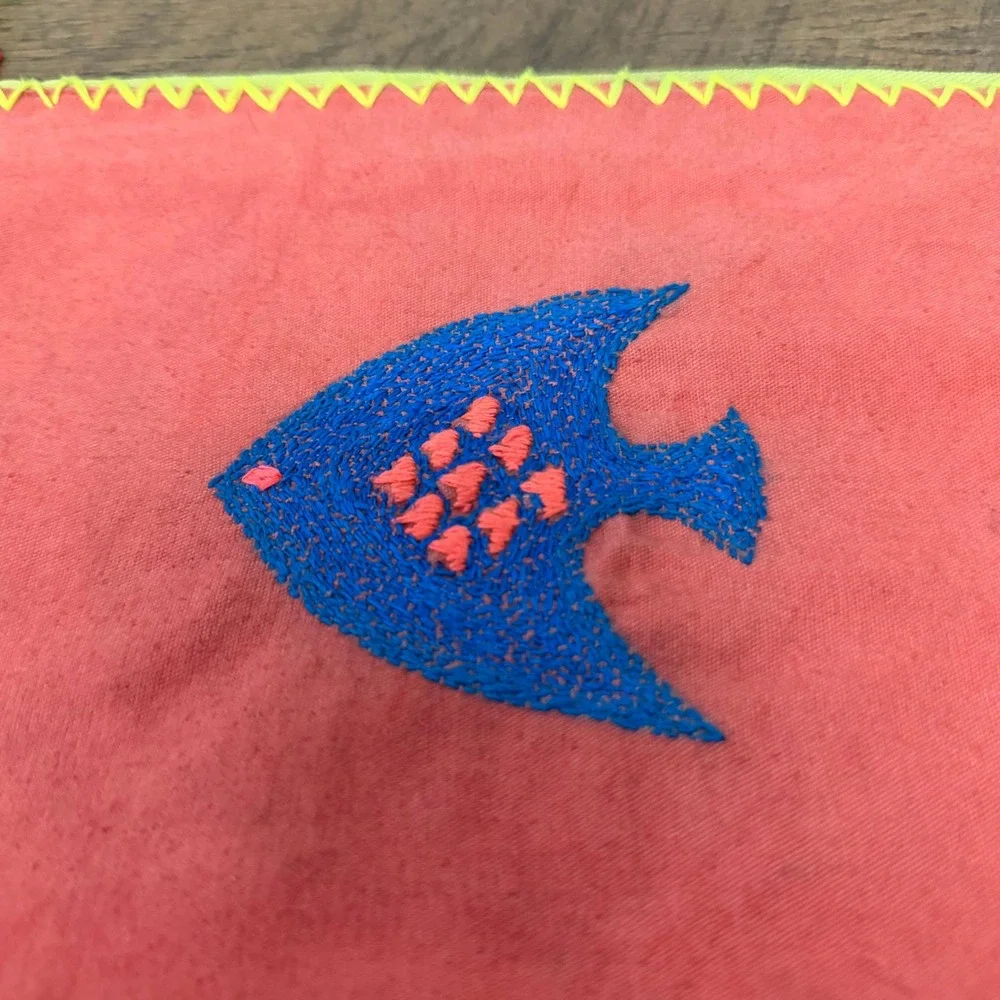 Loom Mool Embroidered Fish Tassel Pouch Womens Small‎ Pink
